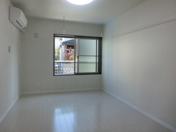 クリスタル青井Iの物件内観写真